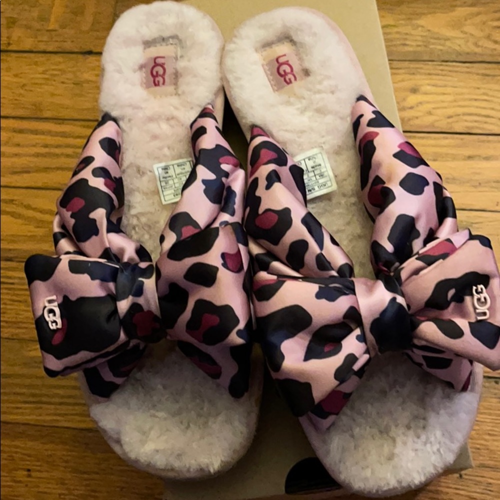 UGG Lushette Pink Leopard Slipper size 9
